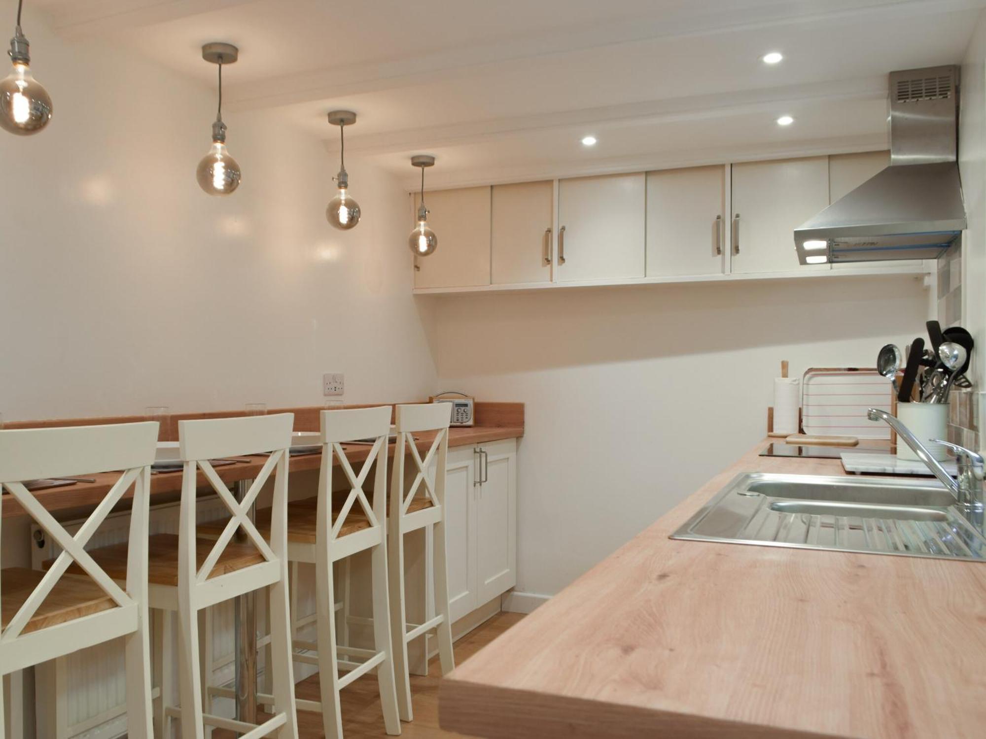 Snowdrop Cottage Фишгард Экстерьер фото